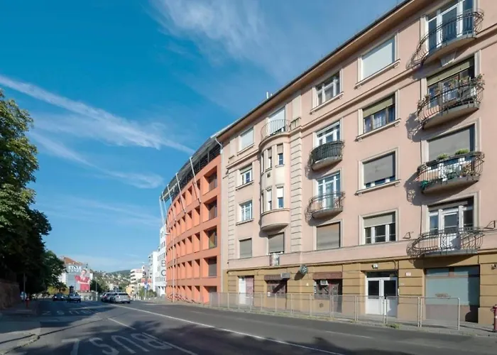 Anna's Διαμέρισμα *